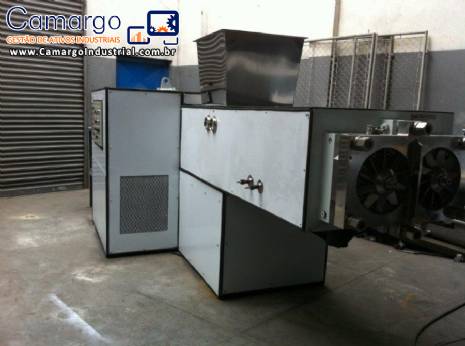 Extrusora de sabonetes Mazbra � G.Mazzoni 4000 L