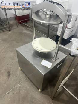 Embutideira hidr�ulica com 2 bicos em a�o inox para lingui�as Precis�o Inox