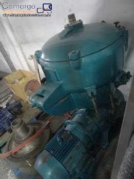 Centr�fuga separadora para purifica��o de �leos Westfalia OTA 20 11.000 litros / hora