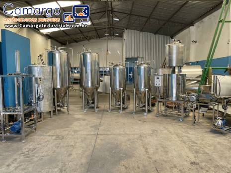 Linha completa para produ��o de cervejas microcervejaria 600 a 750 litros por m�s de cerveja artesanal CBB Microcervejarias